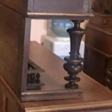 fotografia lateral del mueble. Trinchador Belga (el Cazador) 