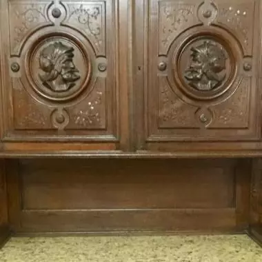 vista general del trinchador ; Espa�ol ( realizado en roble ) Trinchador Español (los Conquistadores) 