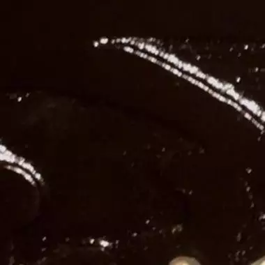 Aqui se muestra 
 un acercamiento de uno de sus herrajes Recibidor Ingles 