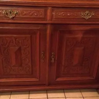 se observa parte inferior de el mueble sacro. Mueble Sacro Francés ( 1870 Al 1890 ) 