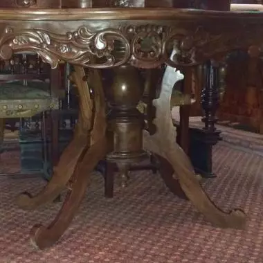 base del tocador donde se ve con mas claridad; los detalles de la base Tocador Estilo Victoriano ( Racimo De Uvas ) 