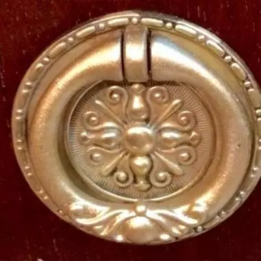 chapet�n de los cajones de bronce Credenza /bufetero Chippendale 