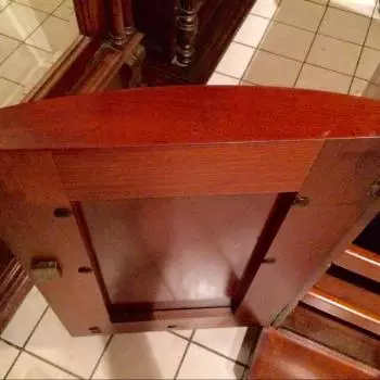 En esta fotograf�a se puede apreciar el ancho de la puerta IMG_0596.jpg Bufetero / Escritorio Ingles (1890 1900)