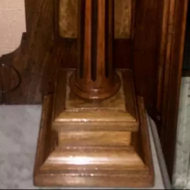 pilastras laterales que serv�an para iluminar el tocador Tocador East- Lacke Victoriano