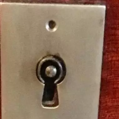 chapa original de la vitrina ecl�ctica Ropero / Vitrina (Ecléctico )