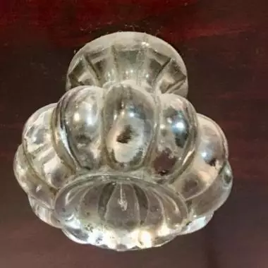 Esta jaladera es de cristal cortado ( original ) Servidor Inglés (caoba Flama) 