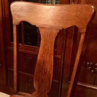 luna de las sillas del ante -comedor de roble Mesa Redonda De Roble (patas De Leon )