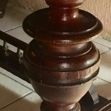 vista de una de las 4 columnas del ante- comedor Mesa Francesa Rectangular (leones) 1870 Al1890