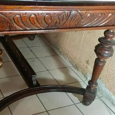 vista lateral del ante-comedor ( Enrique II) Mesa Francesa Rectangular (leones) 1870 Al1890