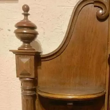 se observa a detalle uno de los nichos del mueble Mueble Sacro Francés ( 1870 Al 1890 ) 