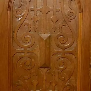 Retablo central ; talla realizado en bajo relieve Mueble Sacro Francés ( 1870 Al 1890 ) 