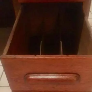 caj�n con jaladera doble : �til para guardar archivos Escritorio De Cortina (Correos/Telegrafos) 