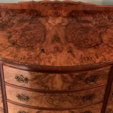 esta fotografia muestra tanto la superfie como la parte interior Bufetero De Raiz De Olmo ( 1915-1925 )