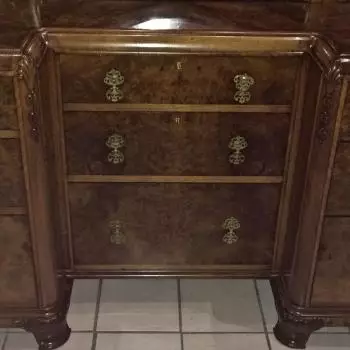 fotografia de la parte inferior del tocador Tocador Art-deco (ingles) 