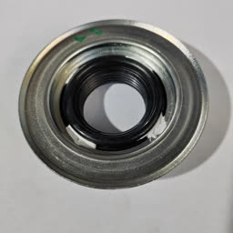 RETENE INTERIOR DE EJE DELANTERO PARA FORD F350 4X4 2005-2014 Importacion 2014835 2014835